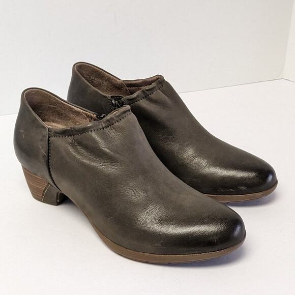 Dansko Debbie Burnished Ankle Boots, Taupe, Women's 39 EU (US 8.5-9) - Picture 1 of 7